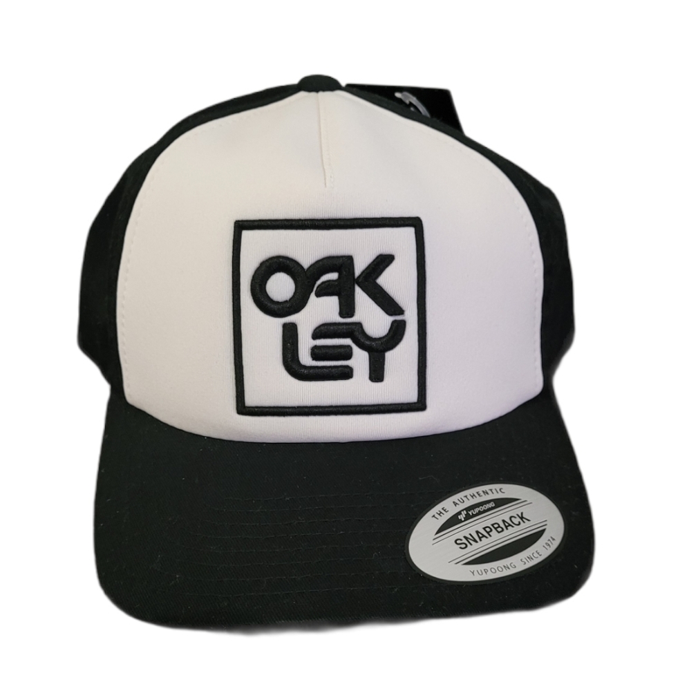 Oakley Snapback Hat